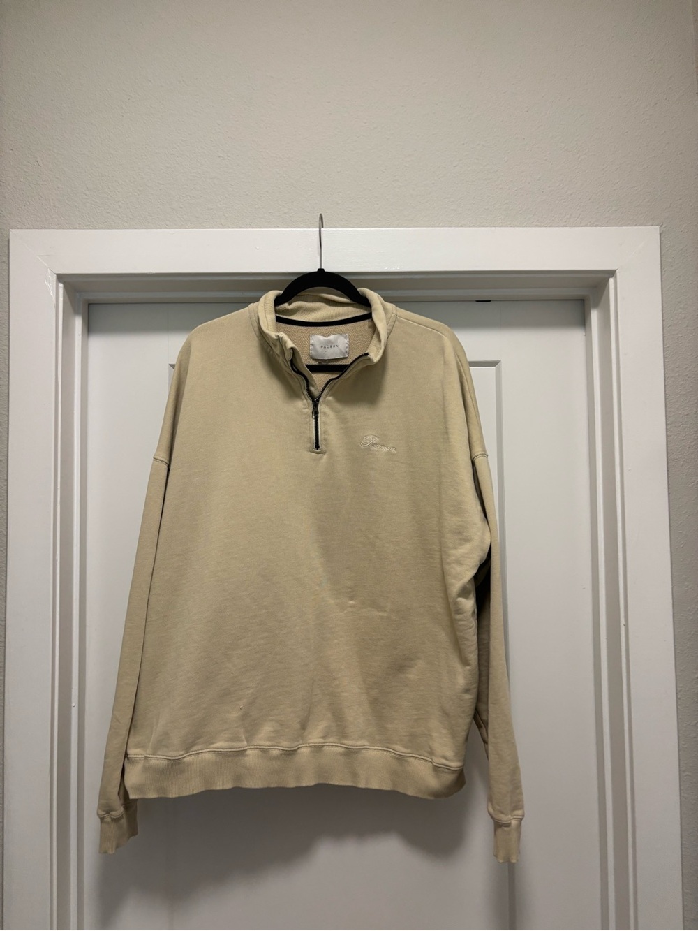 PacSun Men's Beige Half-Zip Pullover Sweater